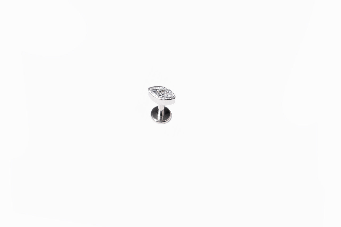 RS02-16 - EYE OF HORSE